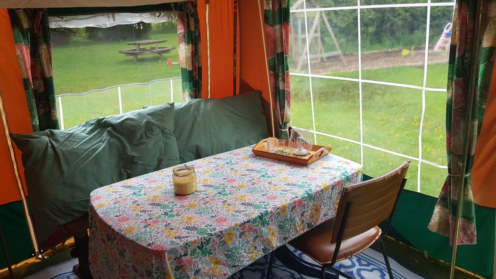Hotel Basic Ingerichte Vouwwagen Op Camping Westenenk, Wijster Zewnętrze zdjęcie